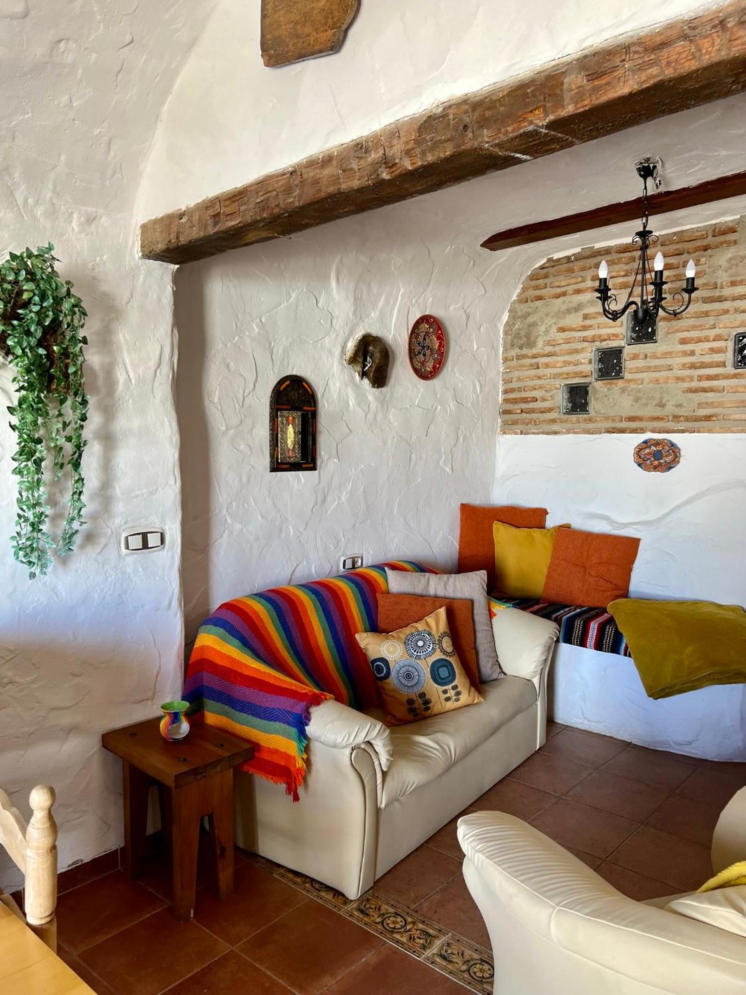 Cuevas De La Paz - Cave House Holidays Los Carriones Room photo