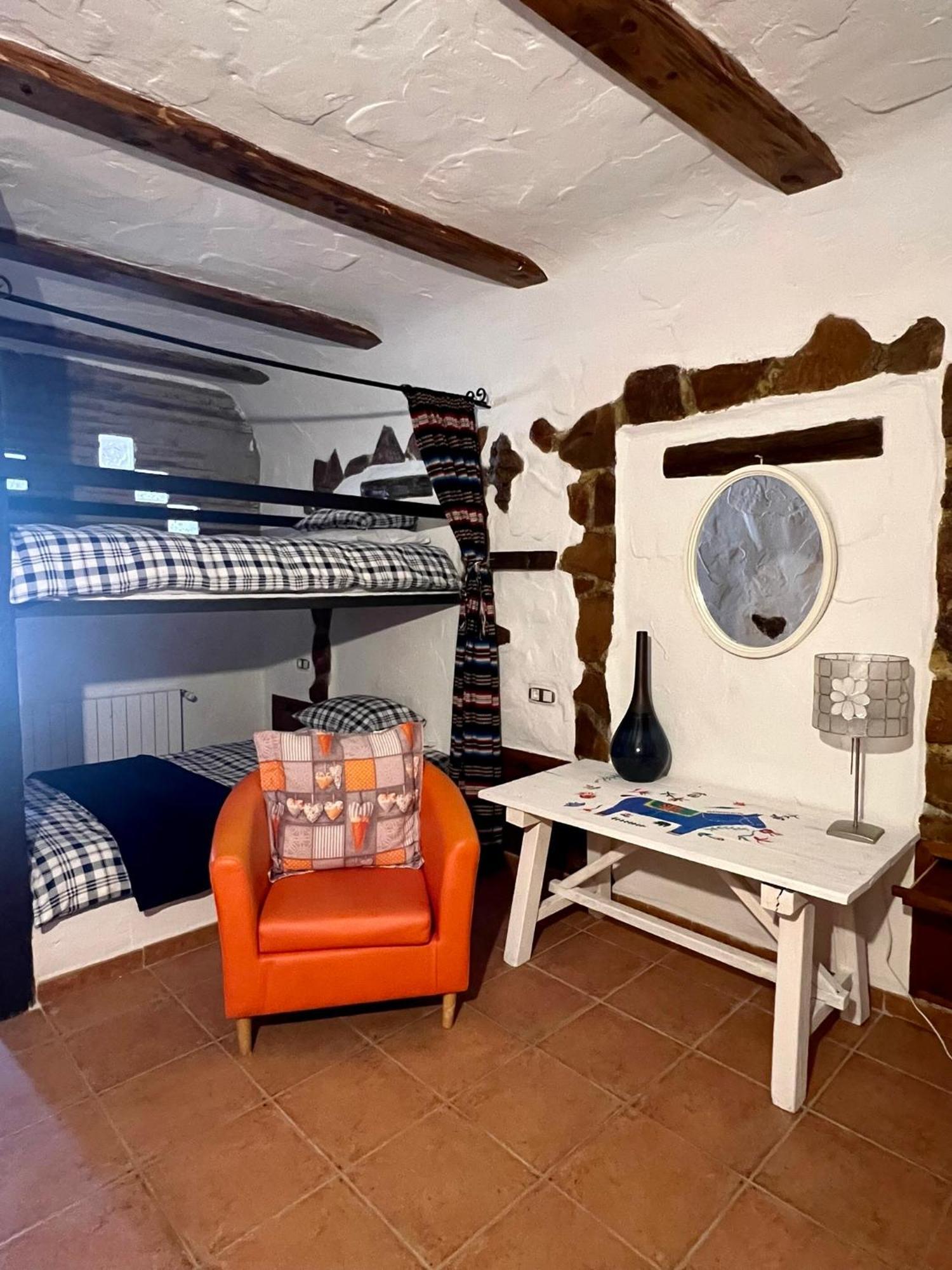 Cuevas De La Paz - Cave House Holidays Los Carriones Room photo